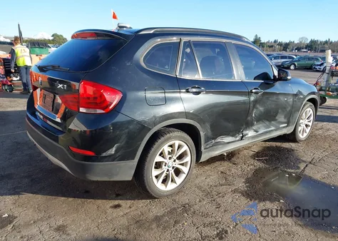 2014 BMW X1 xDrive28I z USA, uszkodzony, nr VIN WBAVL1C53EVY18954